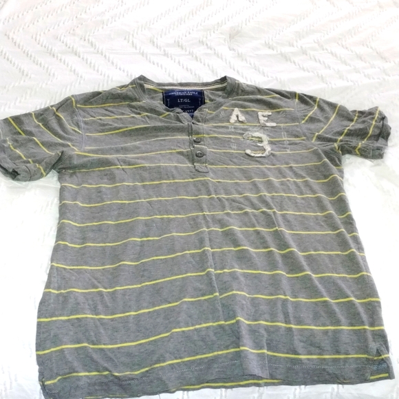 Shirt - Picture 1 of 5